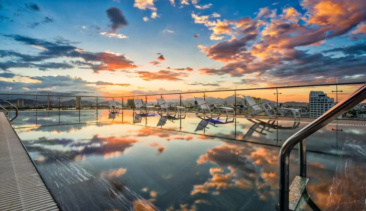 ****  Aria Grand Hotel & Spa Da Nang Vietnam